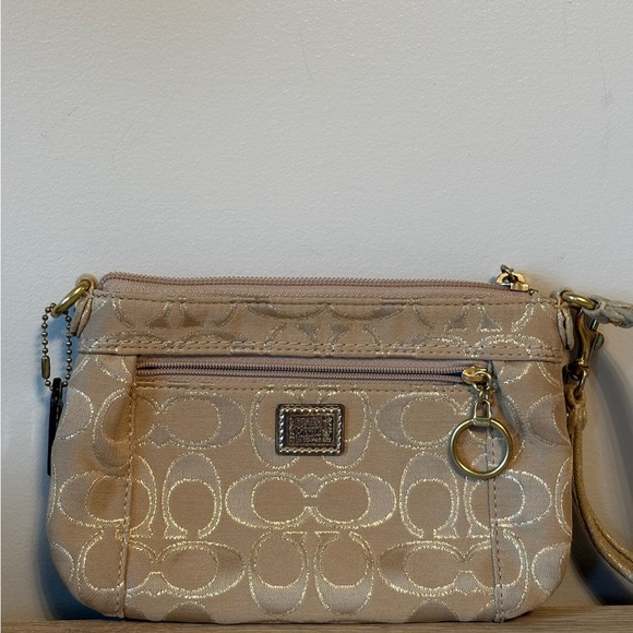 Coach Poppy Signature wristlet - Picture 1 of 8